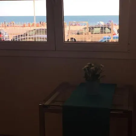 Apartamento En La Playa * Cadiz